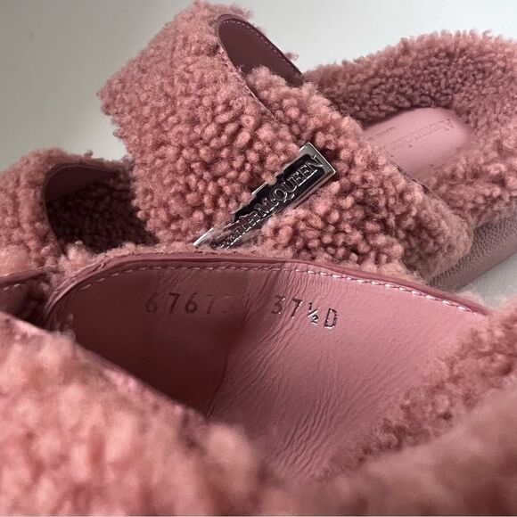 ALEXANDER MCQUEEN Shearling Slide Sandals in Pink EU 37.5 US 7.5 NEW MSRP $790 - Picture 8 of 10